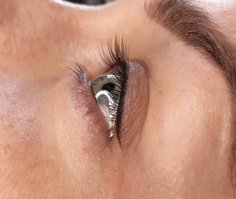 Trucco permanente infracigliare